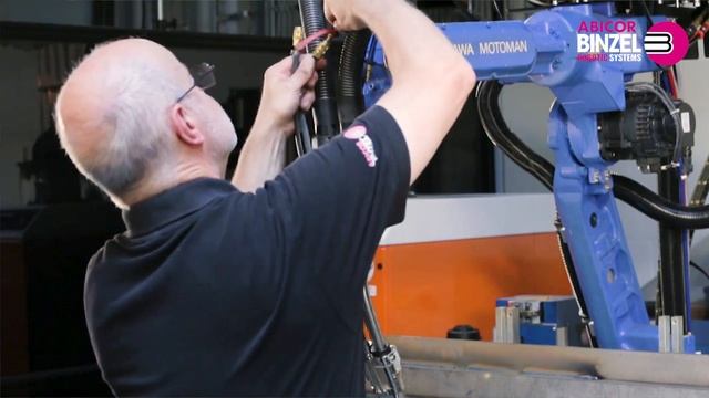 WH Tandem W 800 – How To: Change the torch смотреть онлайн