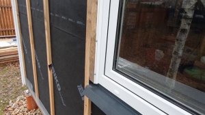 Самодельные отливы на окна и монтаж откосов из сайдинга. БАНЯ 25м2. #13