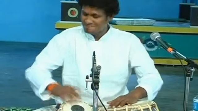 Chandrajith Tabla solo,teen taal, ajrara gharana kaida,lehara satish kolli, at nagercoil part1 смотреть онлайн