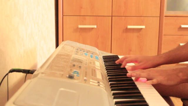 Весёлая мелодия на пианино (Kaoma - "Lambada") смотреть онлайн