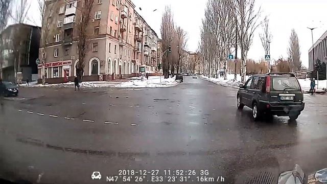 Просто подборка о том, что происходит в Кривом Роге на дороге смотреть онлайн