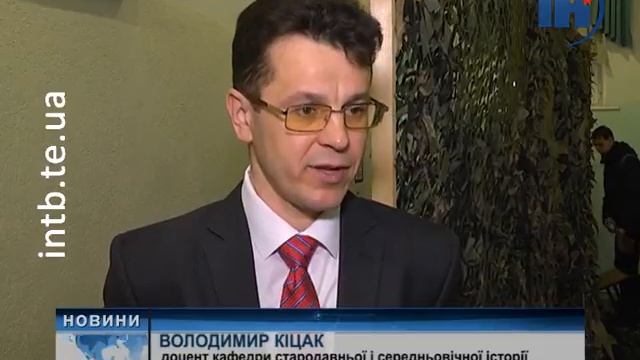 Тернопільські студенти-історики продовжують плести маскувальні сітки для військових смотреть онлайн