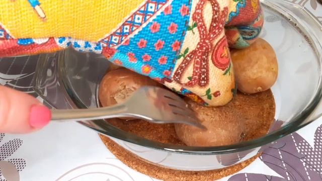 ЛАЙФХАК НА НОВЫЙ ГОД | ВАРЁНЫЕ ОВОЩИ ДЛЯ САЛАТА ЗА 10-15 МИНУТ. ЛЕГКО И ПРОСТО! смотреть онлайн