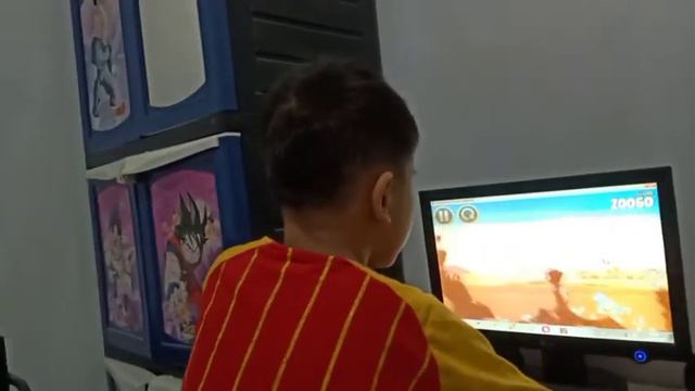 DIKA MAIN GAME PC (COUNTER STRIKE + ANGRY BIRD) смотреть онлайн