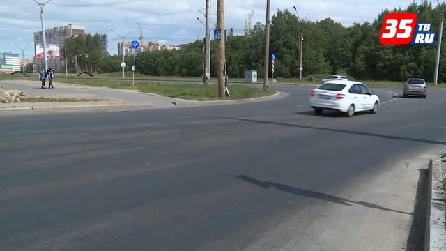 Нанесение разметки на улицах Череповца затягивается смотреть онлайн