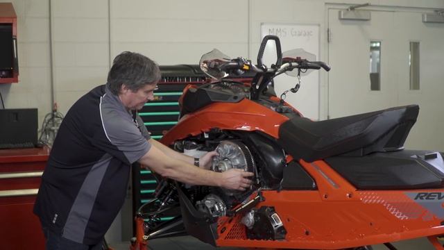MMS Garage Episode 4 - How To Check & Adjust Your Ski-Doo Snowmobile Chain Tension смотреть онлайн
