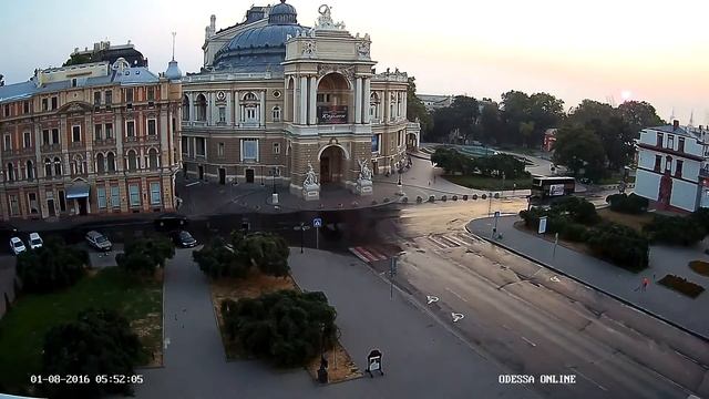 Одесса. Оперный театр утром. Odessa ONLINE. смотреть онлайн