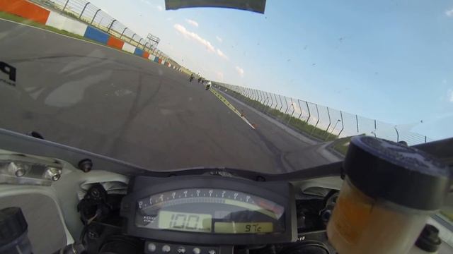 Honda VTR SP2 Lausitzring freies Fahren смотреть онлайн