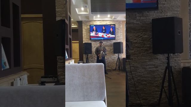 Оганес Зейналян саксафон старое кафе смотреть онлайн