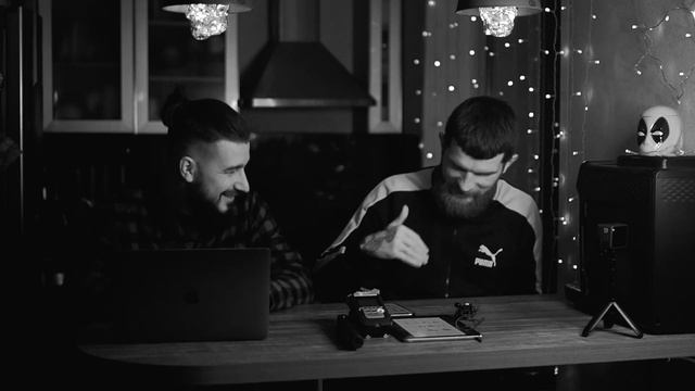 Hardtalk выпуск 20 Голодные в комнате и тайна 10000 шагов смотреть онлайн