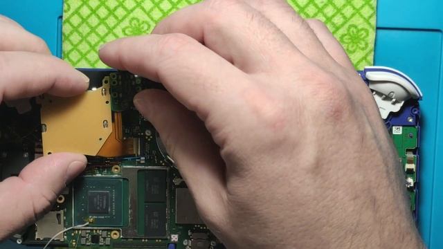 Установка PicoFly (RP2040) на Nintendo Switch Lite смотреть онлайн