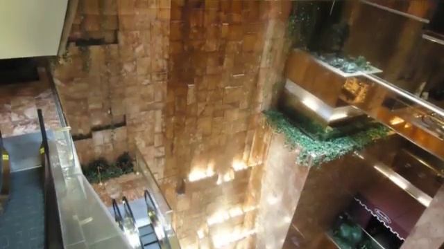 Trump Tower Tour - 2012, Fifth Avenue, Midtown Manhattan (Home of The Apprentice) смотреть онлайн