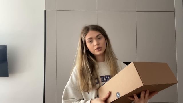 VLOG / жизнь с подругой, мои любимые места Москвы смотреть онлайн