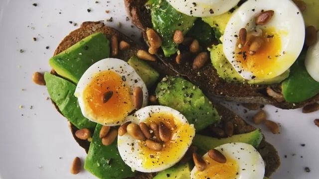 Ела по 2 ЯЙЦА в день и вот что произошло с моим организмом..Вареные яйца..Куриные яйца польза и вре смотреть онлайн