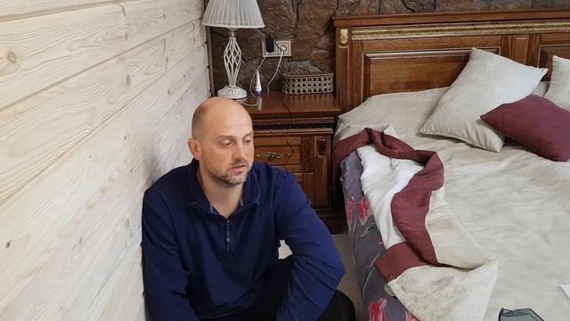К помощникам добавился робот Neatsvor 500. К собаке Дику приехал ветеринар . Сражение с клещами