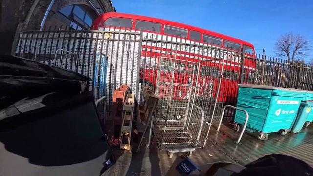 Delivering Breakfast To Londoners - This Was The WEIRDEST Shift EVER! WE LIVE IN A SIMULATION! смотреть онлайн