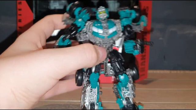 Трансформер черепаха-обзор Transformers Studio Siries (58) Roadbuster Deluxe Class