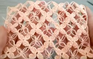 Вязание крючком: Цветочный узор + соломоновы петли