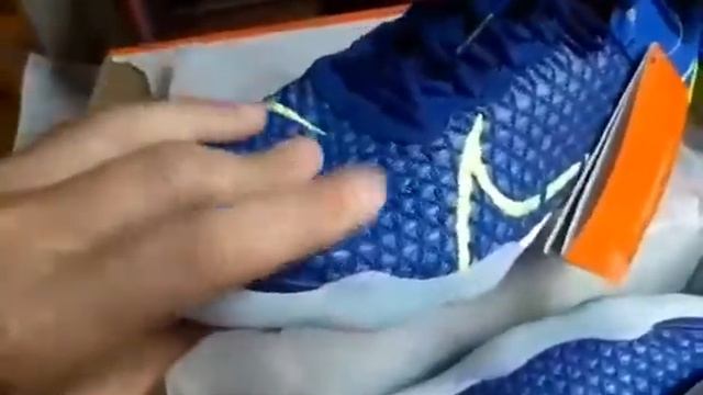 A MELHOR DE FUTSAL !!! CHUTEIRA NIKE REACT GATO TOUCH 360 !!! смотреть онлайн