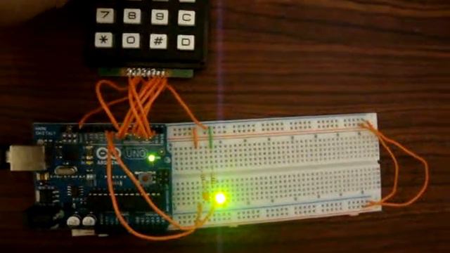 Arduino Uno Secret Keypad and Password смотреть онлайн