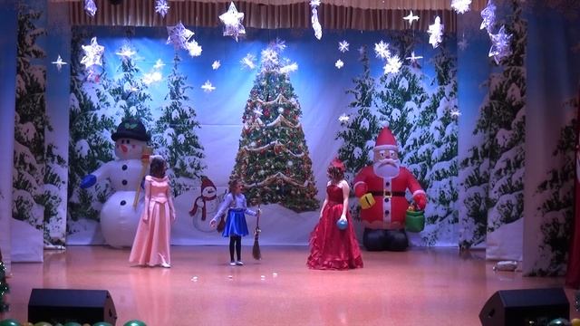 Новогодний спектакль В поисках птицы счастья  23-12-2018