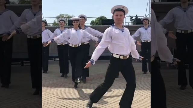 Ролики для души/Старые песни/Яблочко смотреть онлайн