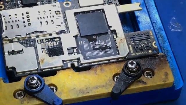 Mi Note 6 Pro Motherboard Swaping || EMMC CPU Swaping. How To Emmc CPU Swap. смотреть онлайн