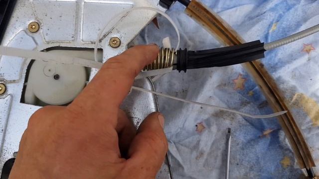 Ремонт стеклоподъёмника BMW e39 смотреть онлайн