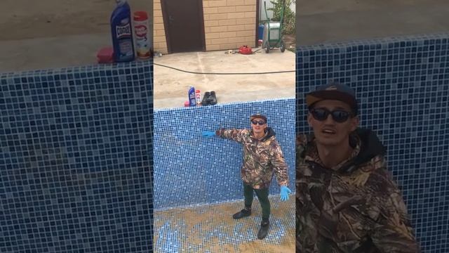 Чистка бассейна от налета и ржавчины галошей! смотреть онлайн