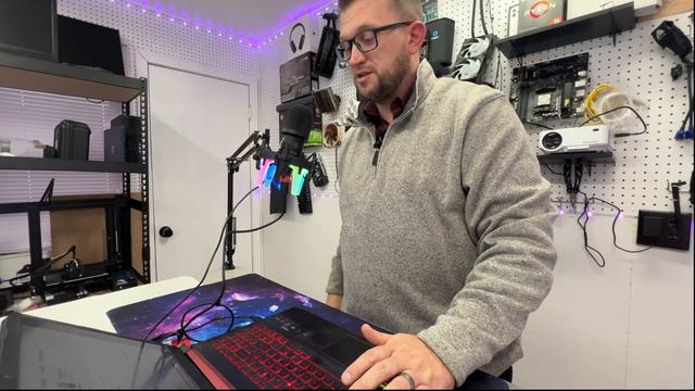 FiFine Condensor Boom MIC - MAKES THE WORLD OF SOUNDS 10X BETTER! смотреть онлайн