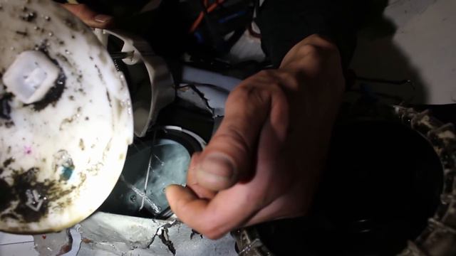 Mazdaspeed 3 - 6th Port Aux Fuel Install (Part 1) - DW300C In Tank Fuel Pump Upgrade смотреть онлайн