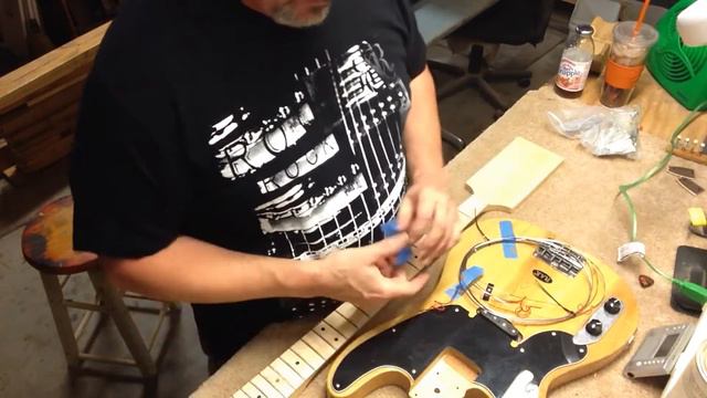 Boudreau Guitars - Rich's '51 "frankenstein" P Bass Part 1 смотреть онлайн