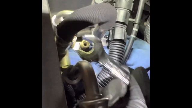 957 Cayenne high pressure fuel pump replacement смотреть онлайн