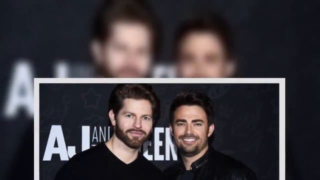 ‘Mean Girls’ star Jonathan Bennett engaged to boyfriend Jaymes Vaughan смотреть онлайн