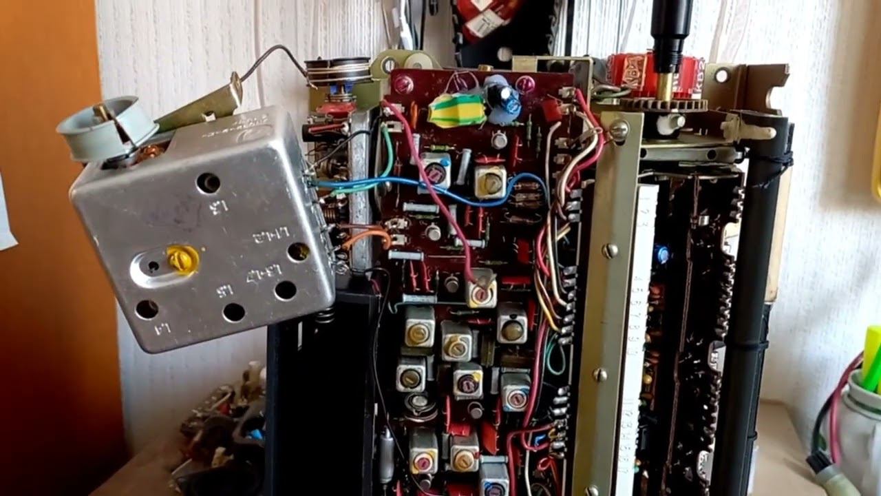 Океан-209 "прокурорский" из Красноярска. ч2. Пустые баночки/стаб 4,4В и эксперимент с ним/#КакЗвук смотреть онлайн