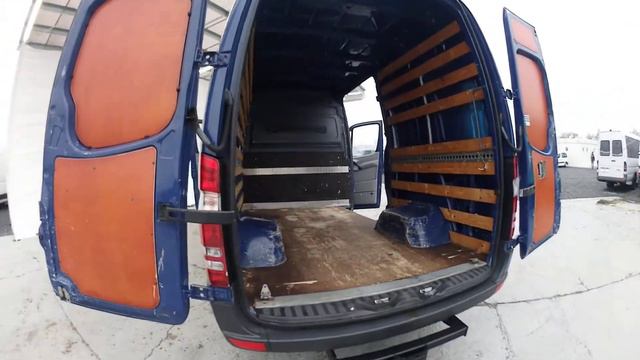 Mercedes Sprinter 515 CDI Střední / Automat / Tažné / Do 3,5t - 200