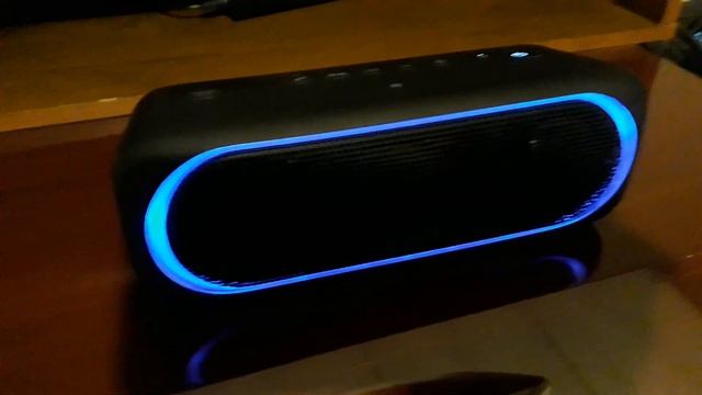 Sony SRS XB30 смотреть онлайн