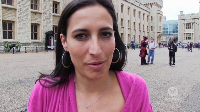 Thames River Cruise, Tower of London and City of London Tour смотреть онлайн