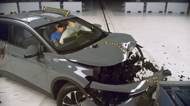 2021 Volkswagen ID.4 – Crash and Safety Test смотреть онлайн
