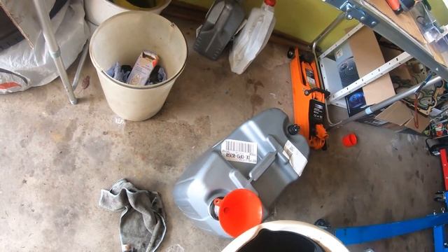 How To Remove / Swap An N52 Engine From A BMW E90 E92 In Your Driveway [Part 1] смотреть онлайн