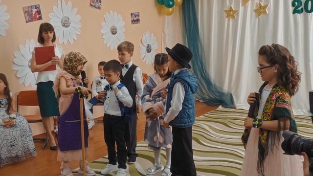 Выпускной в "Ромашке" смотреть онлайн