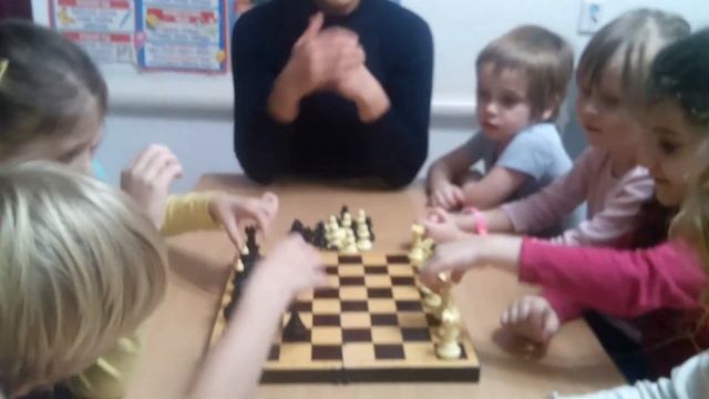 Позитивия 18 11 2018 Шахматы для детей воспитатель Армине Амбарцумян смотреть онлайн