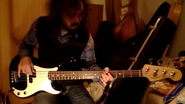 Fender Precision AmStd 2000 black смотреть онлайн
