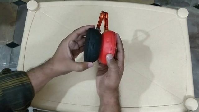 Connecting two JBL Clip 2 Bluetooth Speakers using Daisy Chain for Stereo Sound Effect смотреть онлайн