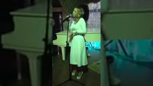 Лучшая певица на праздник смотреть онлайн