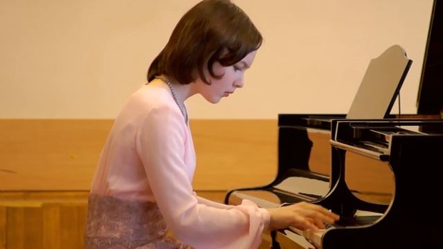 Zoom H1 tests the Grand Piano. R.Gliere - "Dreaming" смотреть онлайн