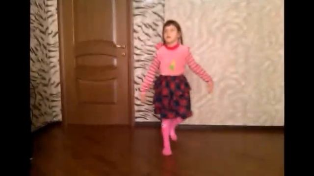 Анютка Audionautix Greek Dance смотреть онлайн