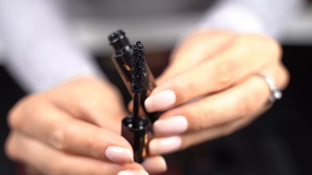 YSL Beauty Advent Calendar 2020 - Day 4 (YSL Mascara Volume Effet Faux Cils)