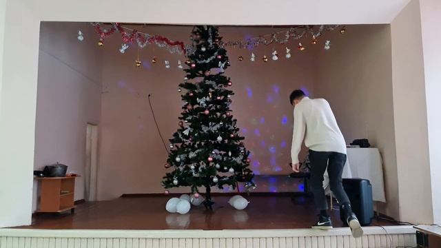 Новогодняя сказка 11'A' (24.12.2021) смотреть онлайн