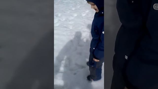 Мы с братом обнаружили в соседнем доме живет Момо смотреть онлайн